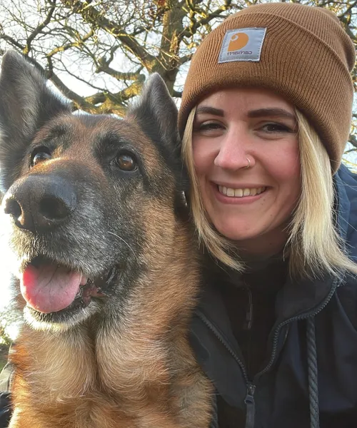 Elli - Client Care Advisor